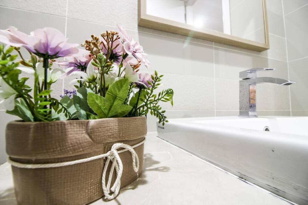 Binjai8 Klcc @ By Shahjalal Suites كوالالمبور المظهر الخارجي الصورة